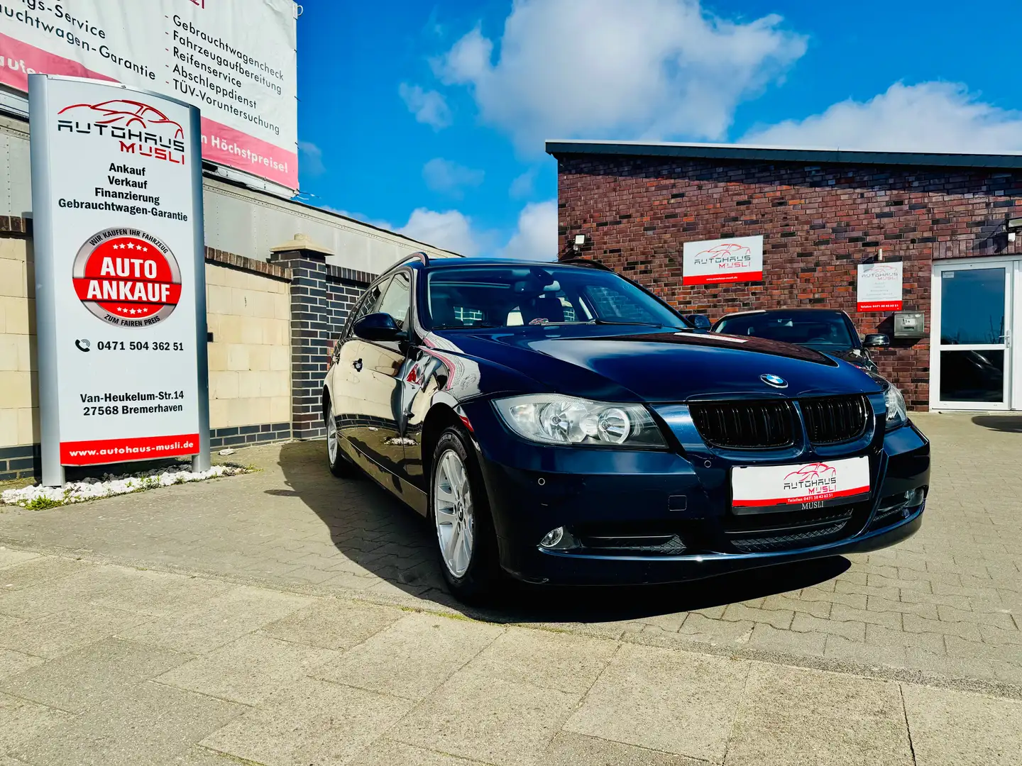 BMW 318 318i 129 PS * Automatik * Leder * Panorama * Mavi - 1