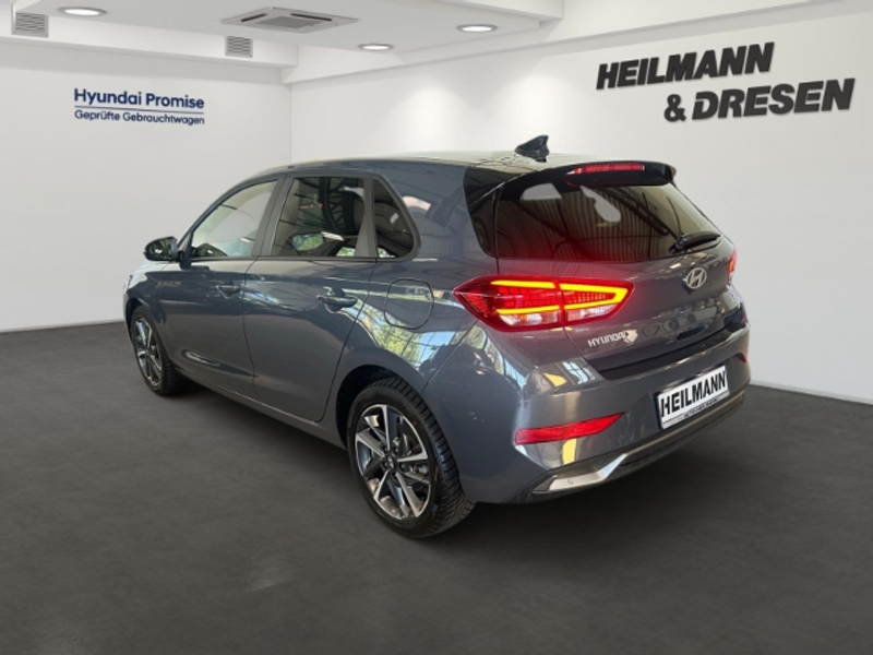 Hyundai i30 Advantage 48V 1,5 Automatik/Navi/Lenkrad/Sitzheizu — photo 4