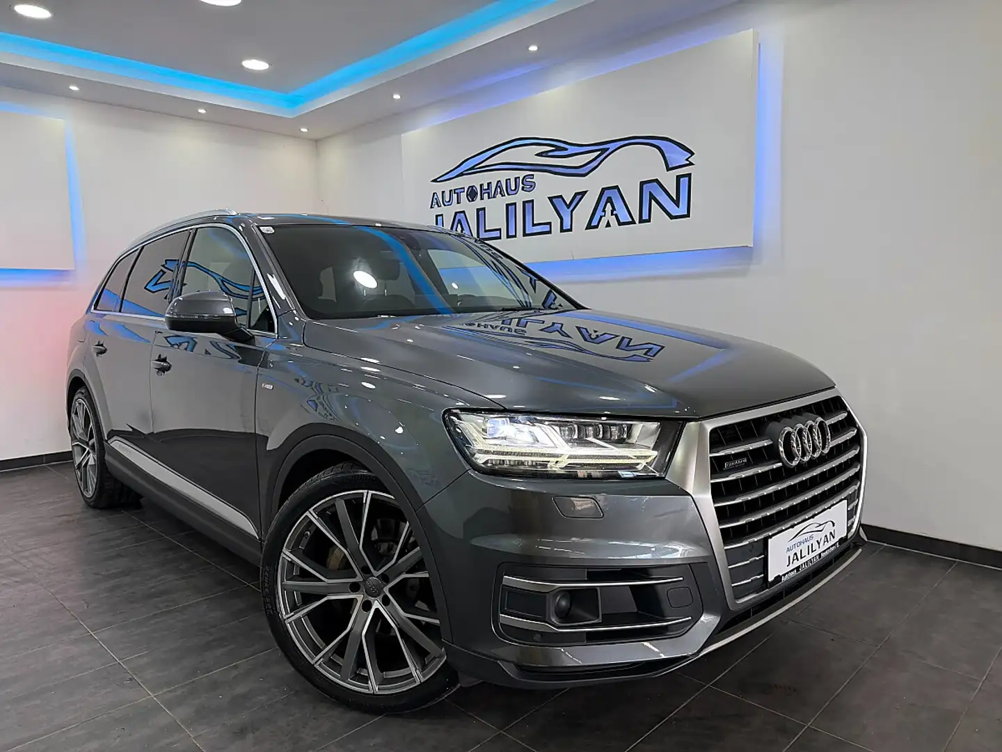 Audi Q7 3,0 TDI quattro, 3xS-LINE, DIGI ,BOSE,  7 SITZE... Grau - 1
