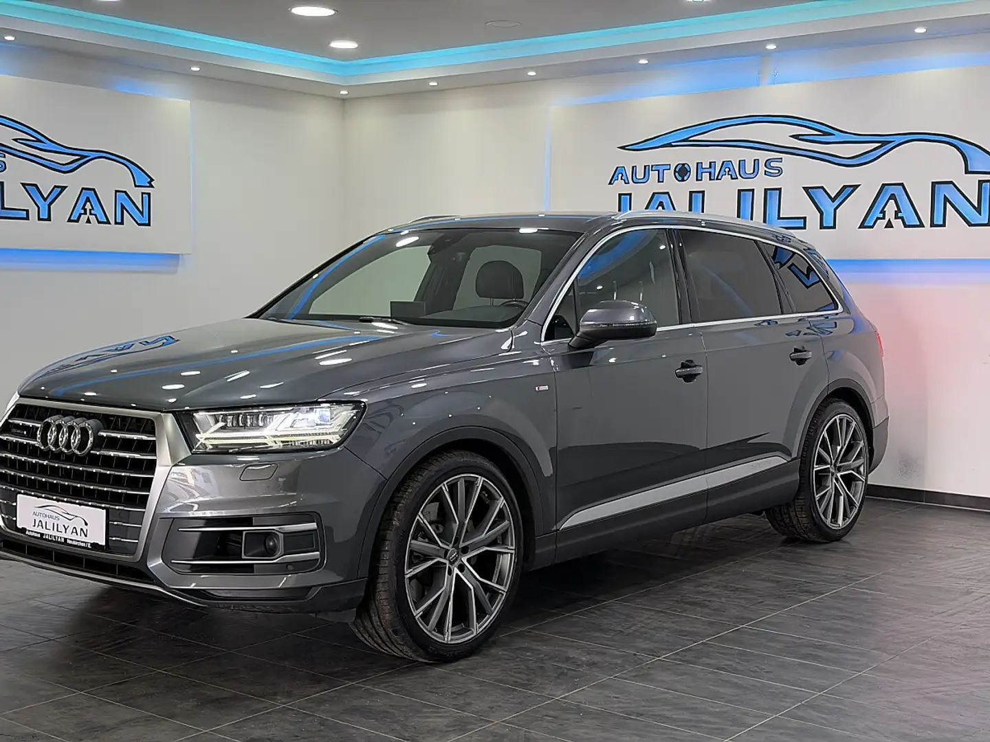 Audi Q7 3,0 TDI quattro, 3xS-LINE, DIGI ,BOSE,  7 SITZE... Grau - 2