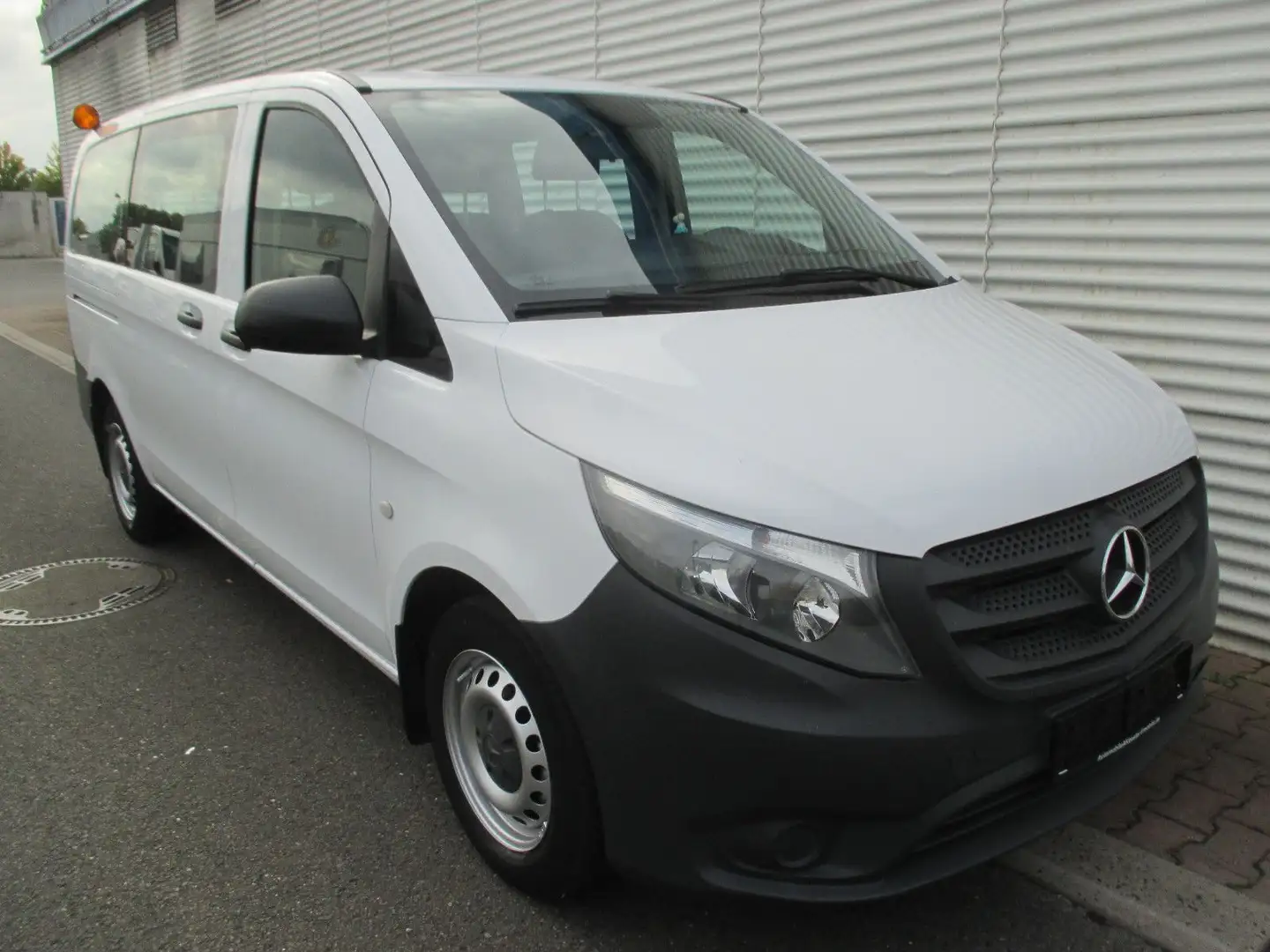 Mercedes-Benz Vito Tourer 109/110/111/114 CDI Pro FWD lang Blanc - 1