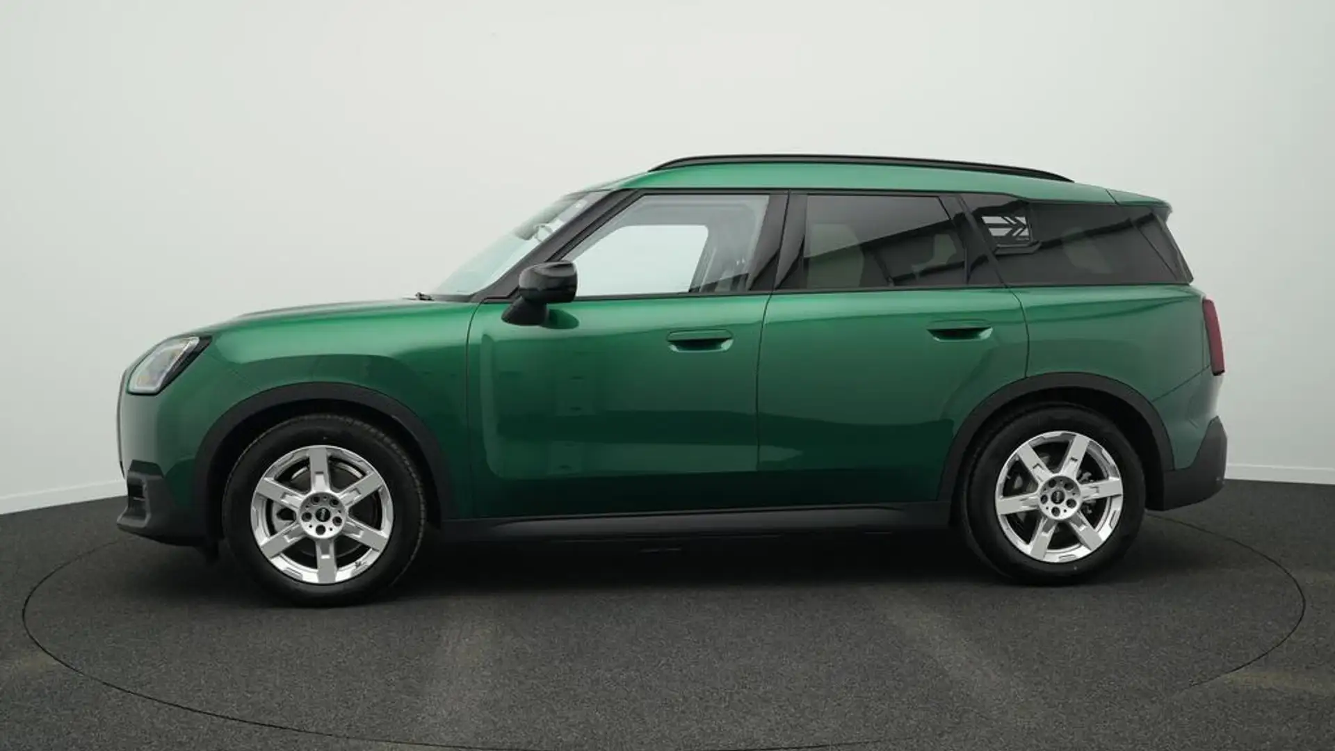 MINI Countryman SE All4 Classic Trim Vert - 2