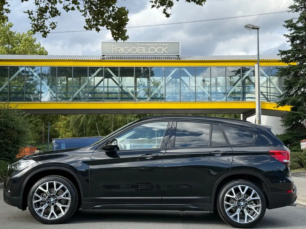 BMW X1 20 i *SPORT-LINE*S-DRIVE*AMBIENTE*74TKM*, миниатюра 3