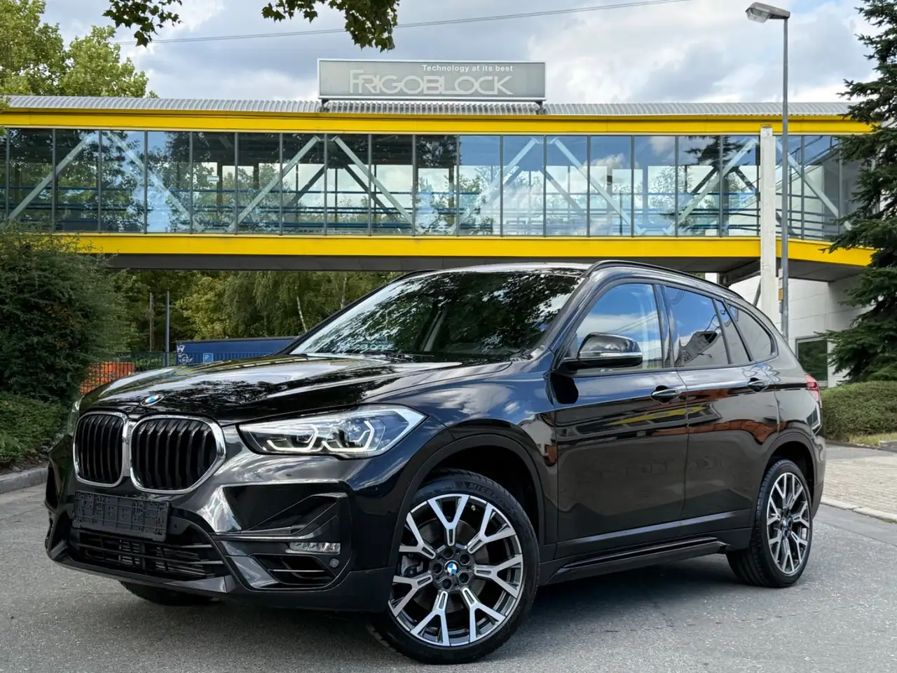 BMW X1 20 i *SPORT-LINE*S-DRIVE*AMBIENTE*74TKM*