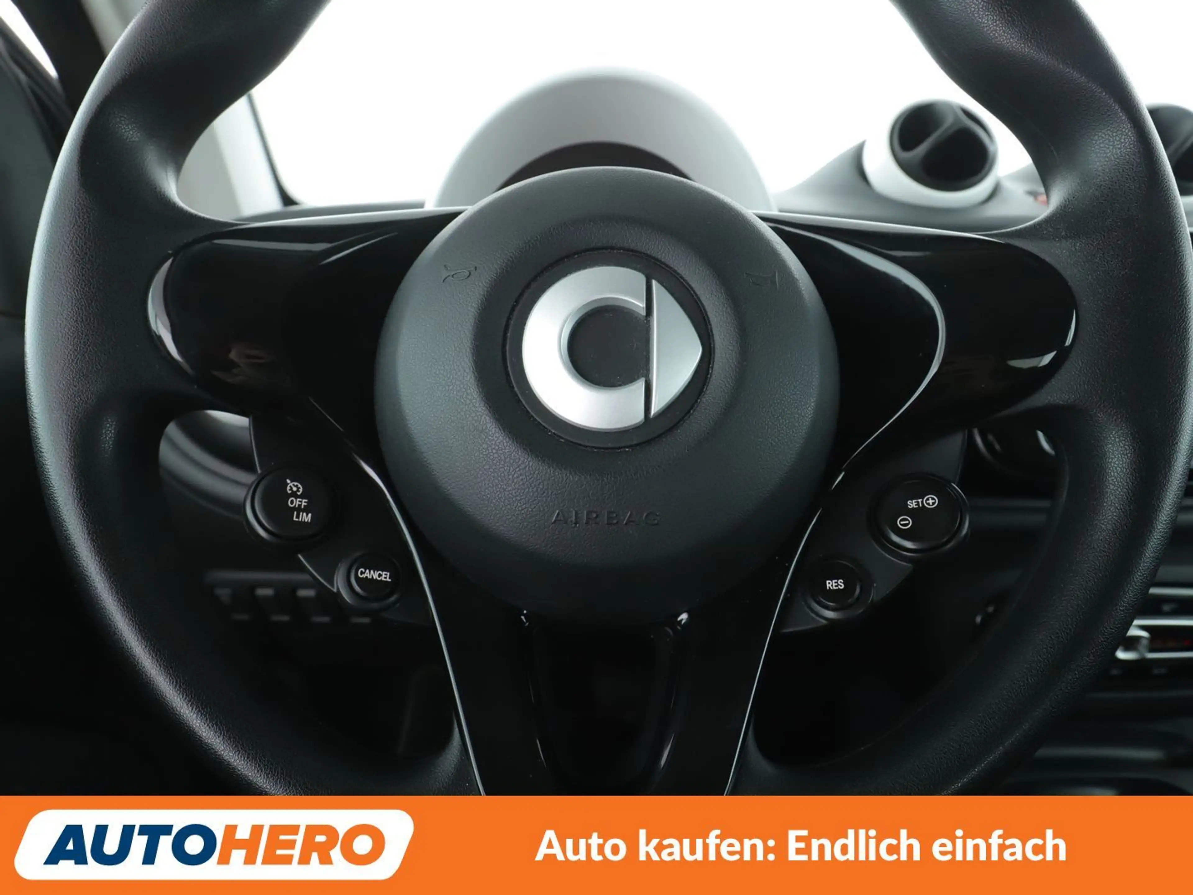 smart forTwo 1.0 Basis Standard Aut.*TEMPO*KLIMA* — photo 12