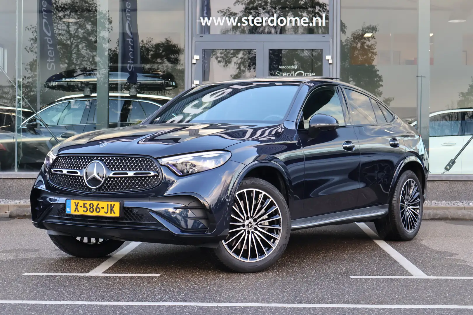 Mercedes-Benz GLC 300 Coupé 300e 4MATIC AMG Line l Panoramadak l Niveau- Bleu - 1