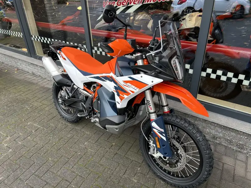 KTM 890 Adventure - foto 2