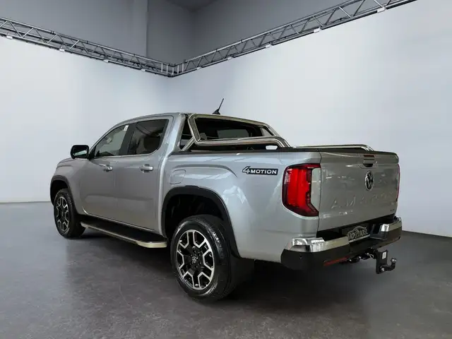 Volkswagen Amarok view 4
