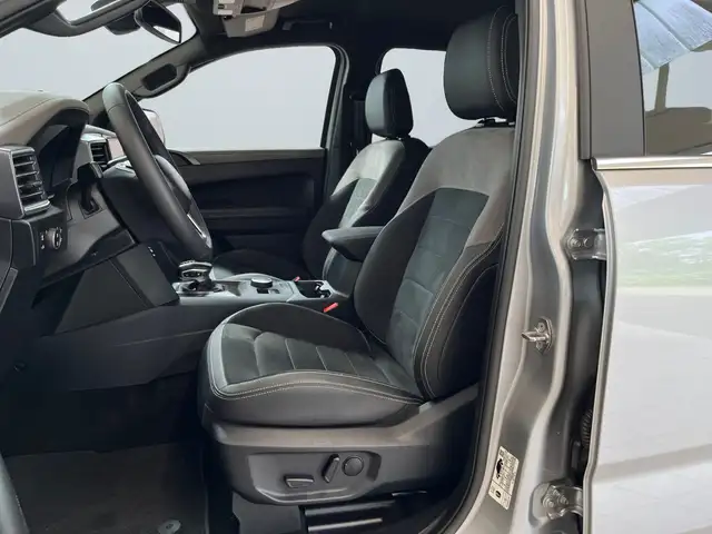 Volkswagen Amarok view 7