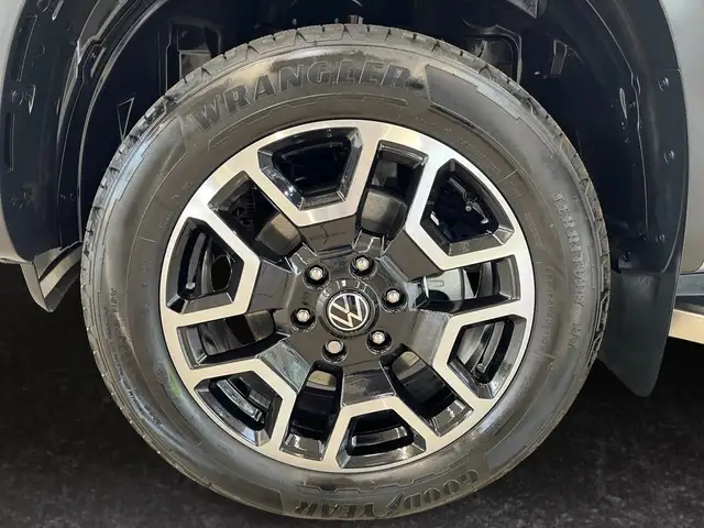 Volkswagen Amarok view 15