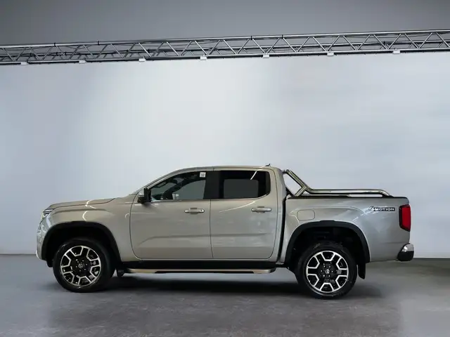 Volkswagen Amarok view 3