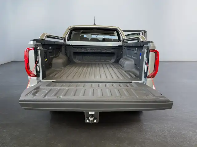 Volkswagen Amarok view 14