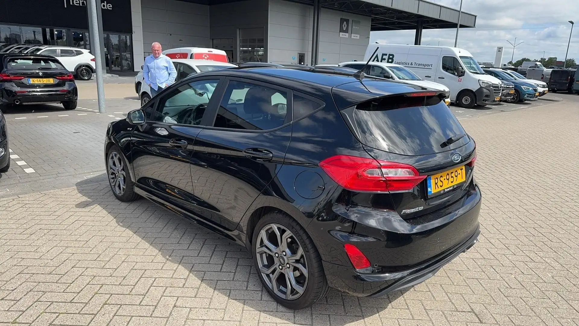 Ford Fiesta 1.0 EcoBoost ST-Line Zwart - 2