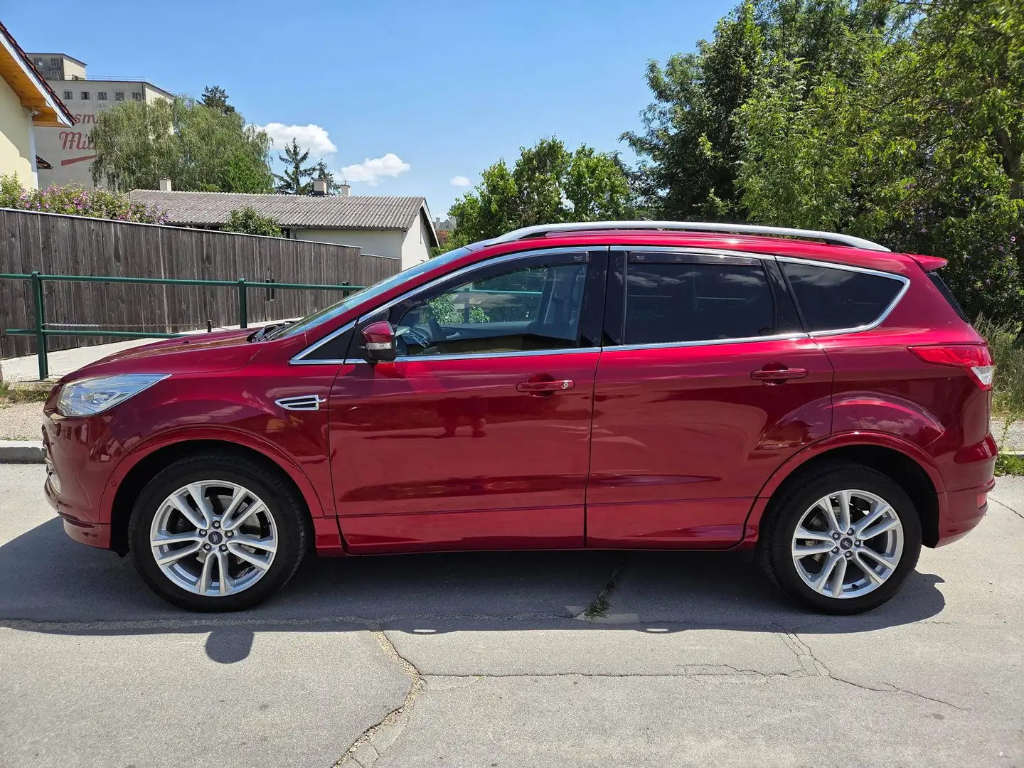 Ford Kuga Kuga 2,0 TDCi Titanium S 4x4 Aut. Titanium S Rot - 1