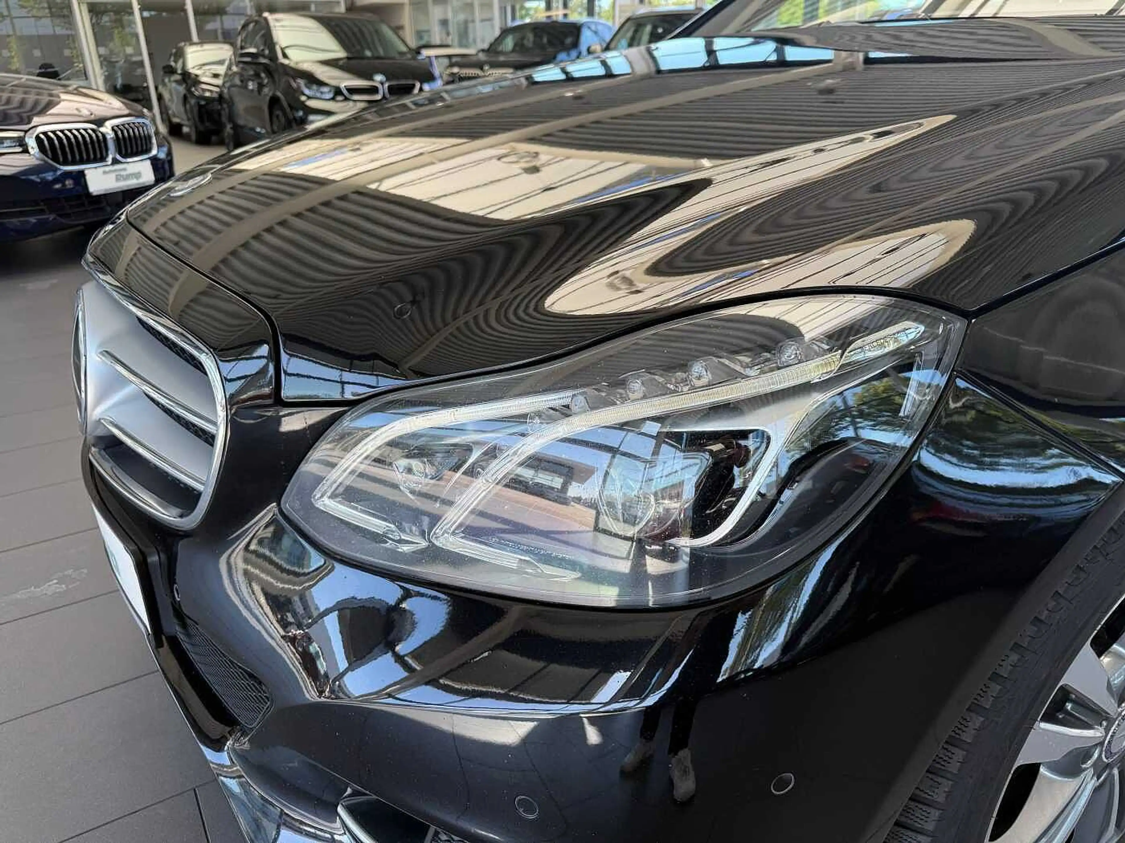 Mercedes-Benz E 350 d 4Matic AHK/PANO/Standheizung/360°Kam — photo 4