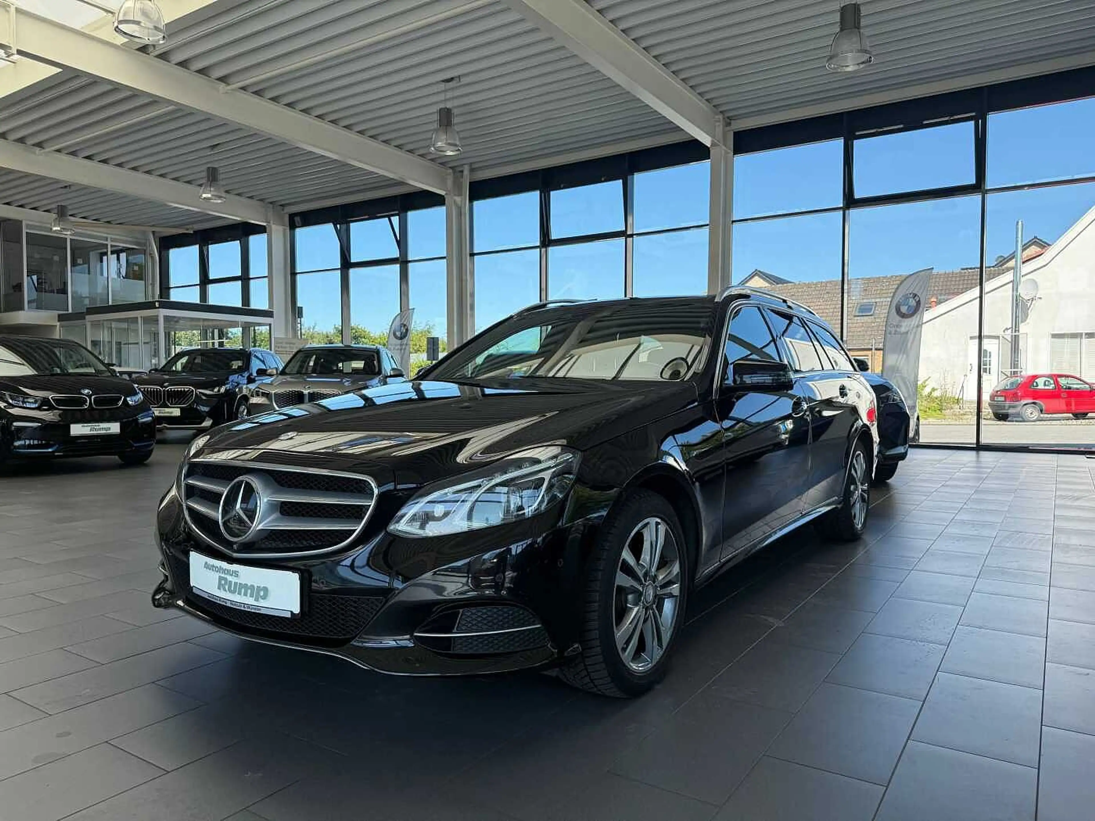 Mercedes-Benz E 350 d 4Matic AHK/PANO/Standheizung/360°Kam