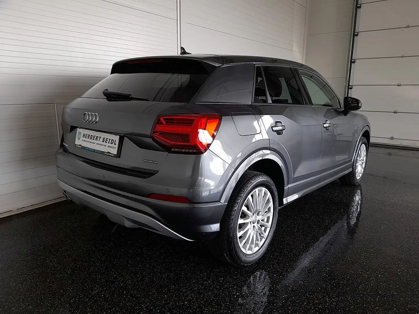 Audi Q2 SPORT 35 TDI quattro S-tr  *LED  & DYN BLINKER ... Grau - 2
