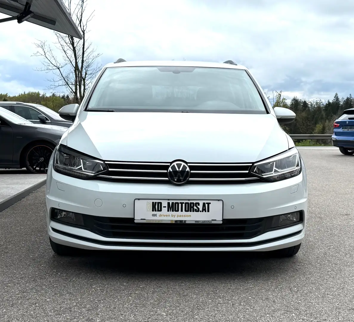 Volkswagen Touran Comfortline 2,0 TDI SCR DSG *1.Besitz*AHK*ACC*LED* Weiß - 2
