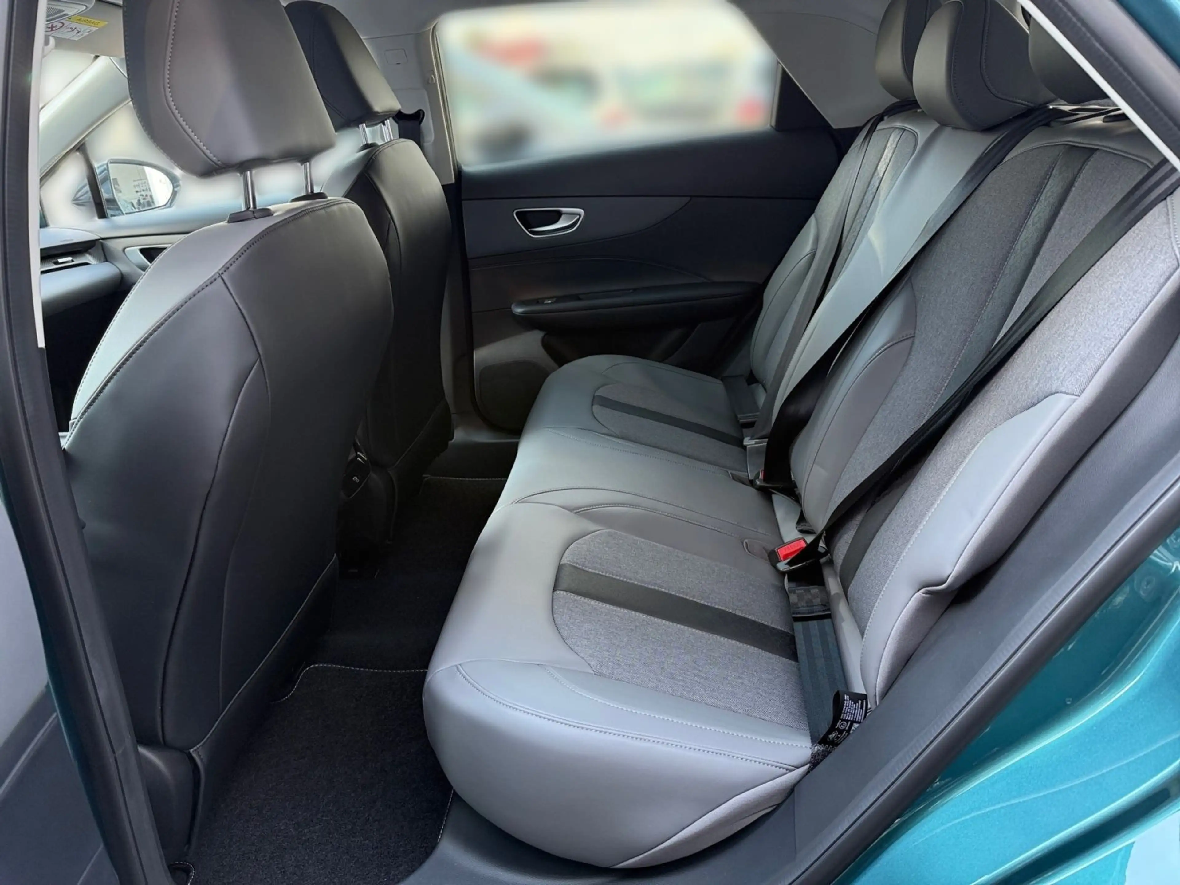 MG MG4 EV 64 kWh Premium - LED CarPlay ACC — photo 11