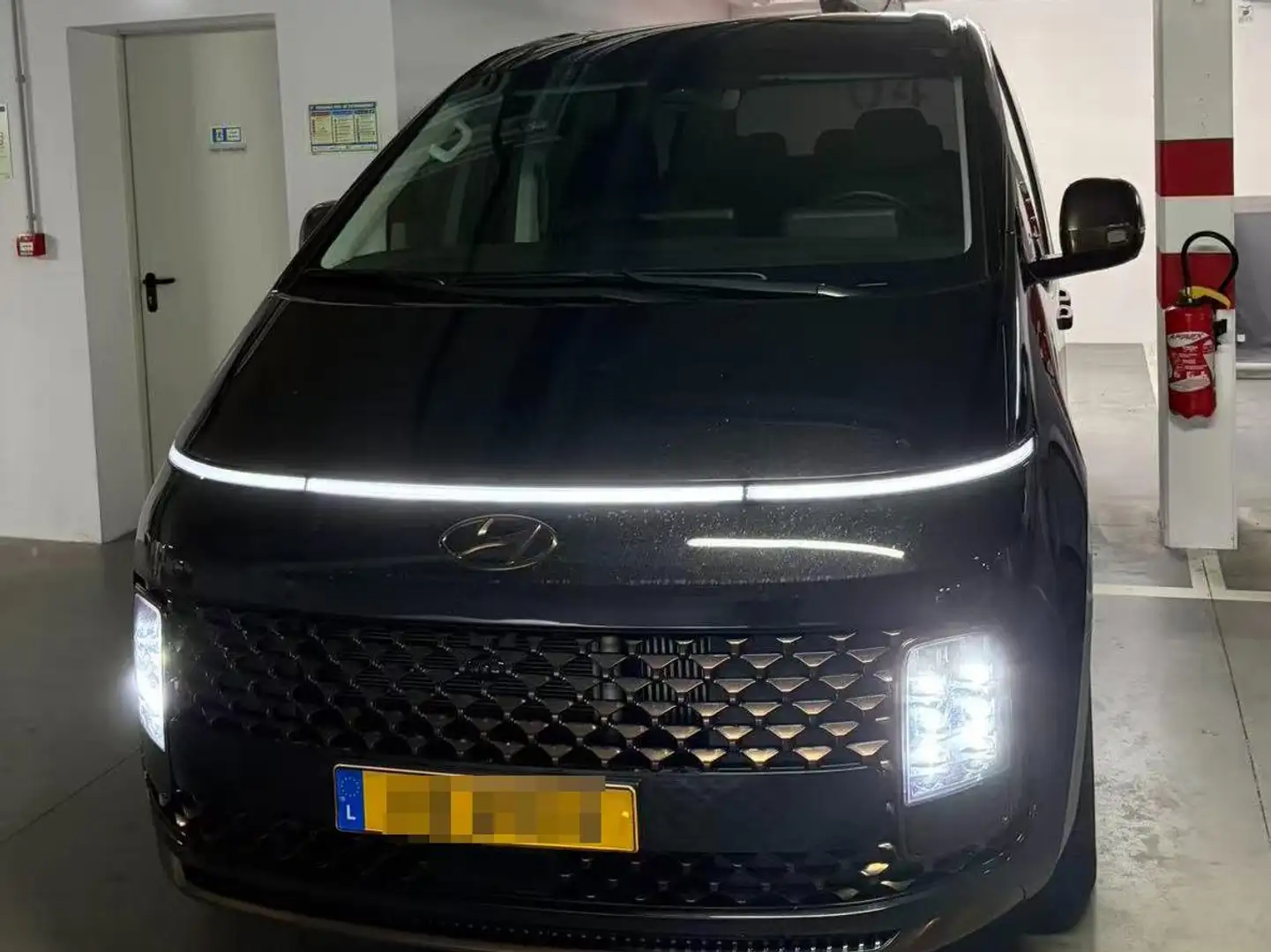 Hyundai STARIA STARIA 2.2 CRDi Prime Noir - 1