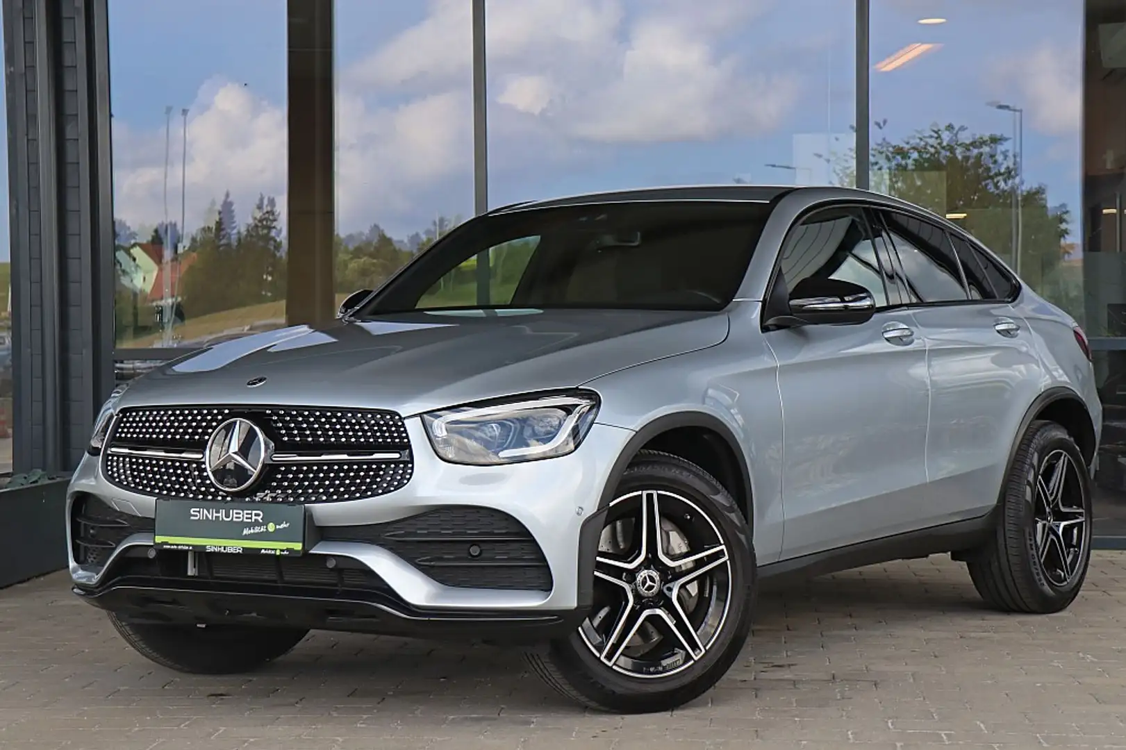 Mercedes-Benz GLC 220 d Coupé 4MATIC AMG ACC, AHK elektr., MultibeamL... Silber - 1