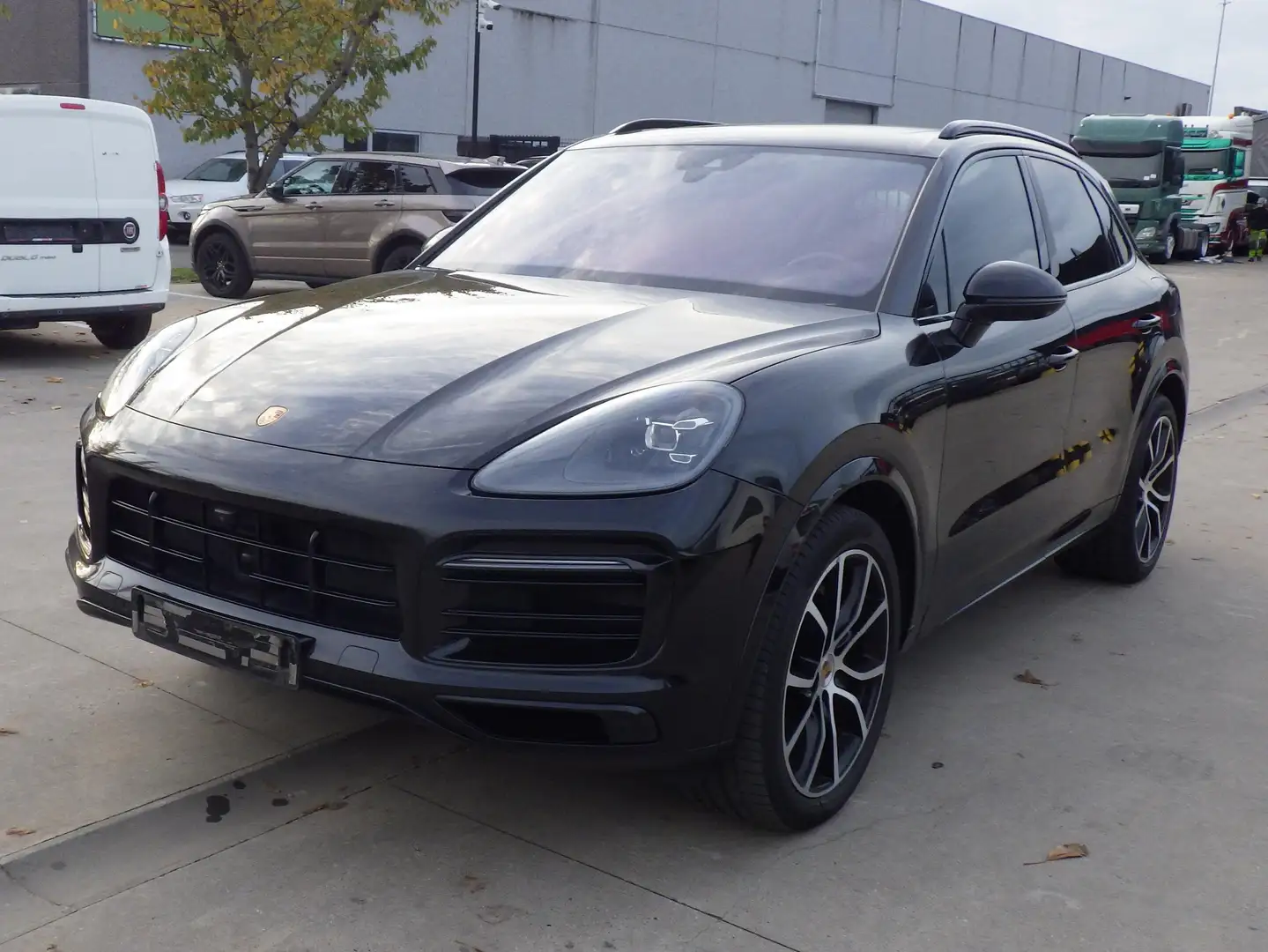 Porsche Cayenne E-Hybrid (Stock ID 48288) Noir - 1