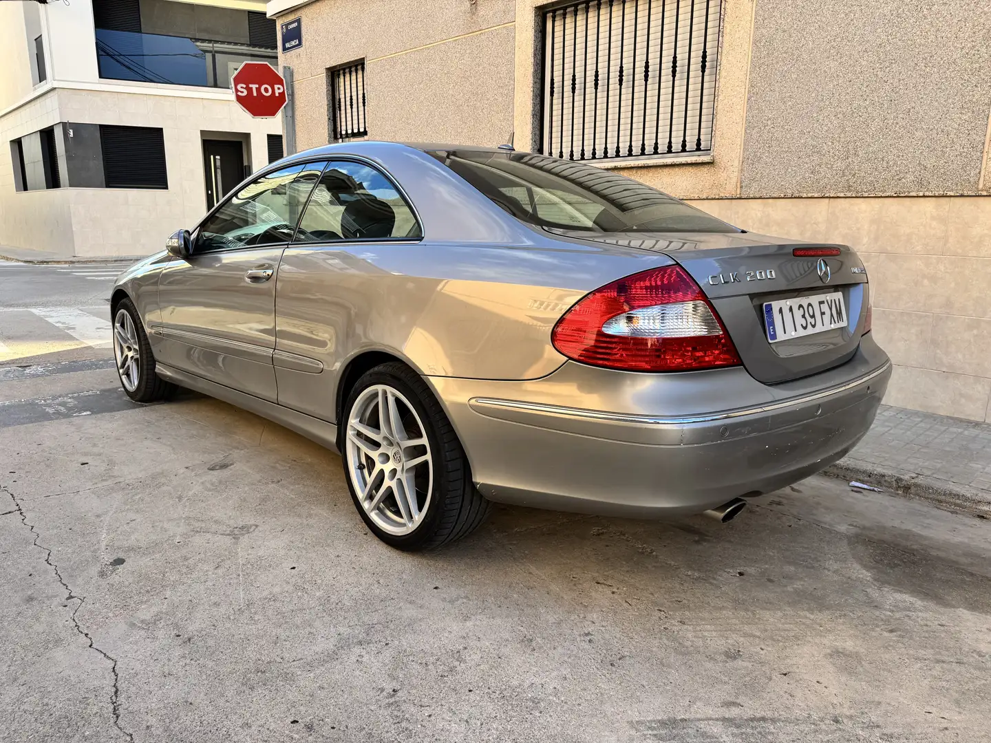 Mercedes-Benz CLK 200 K Aut - 2