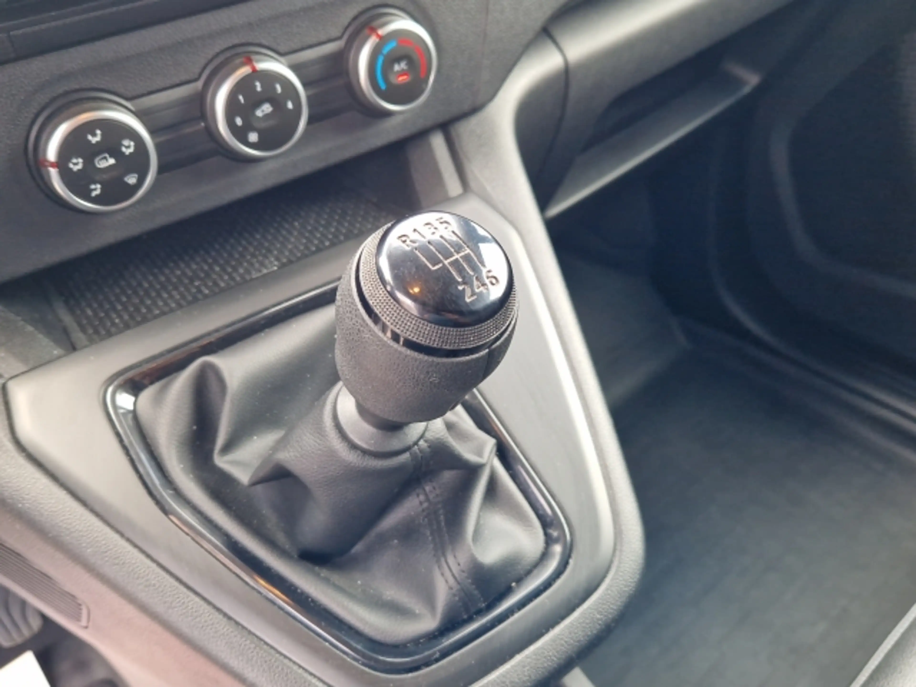 Nissan Townstar ACENTA VAN DIG-T 130 MT L1 *AHV*8-fach* — photo 10