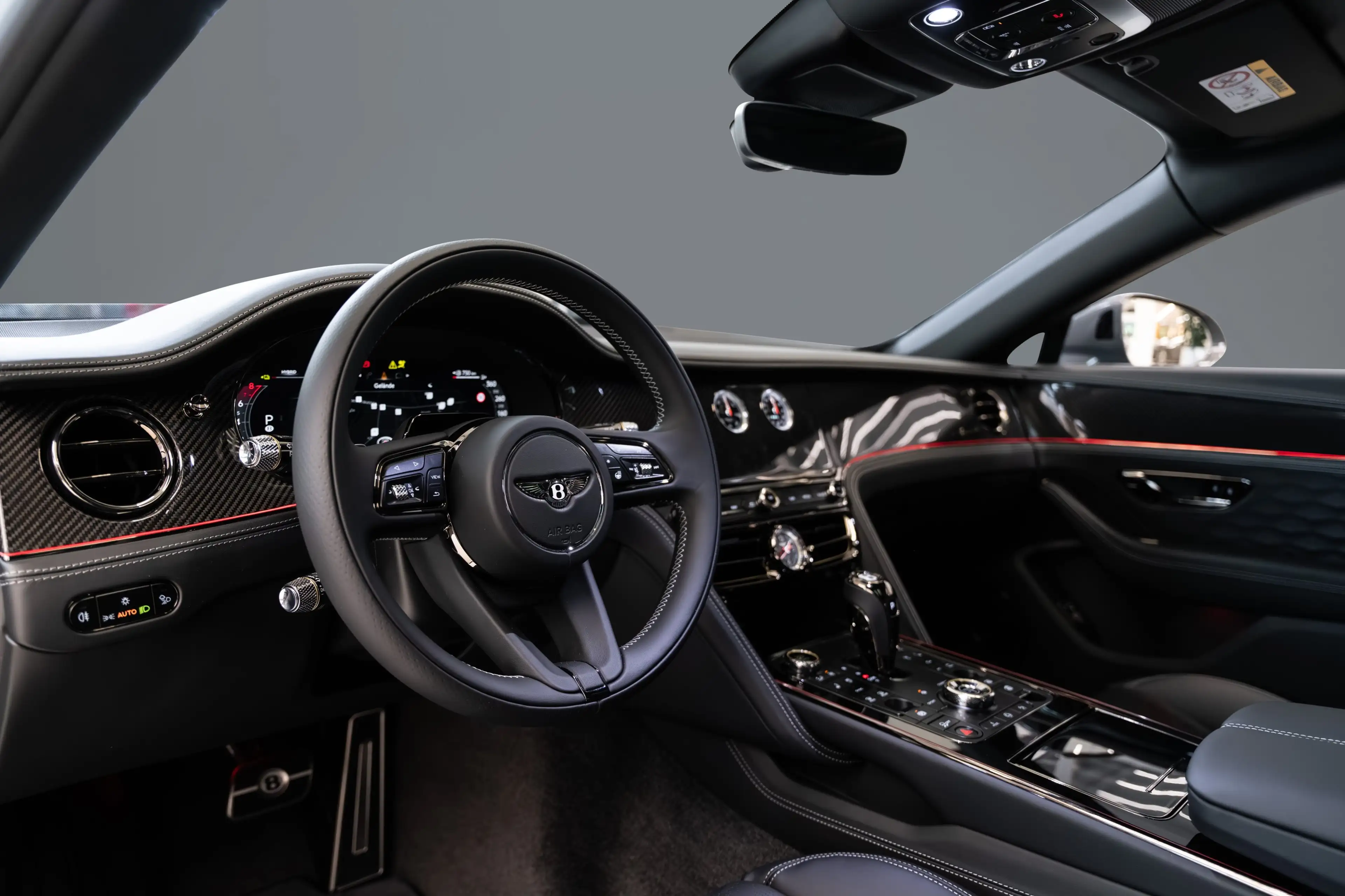 Bentley Flying Spur Speed V8 Hybrid — photo 11