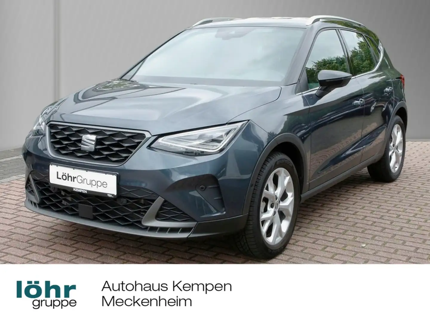 SEAT Arona 1.5 TSI DSG FR 17" Navi+VC ACC LED RFK+PDC Sitz... Grau - 1