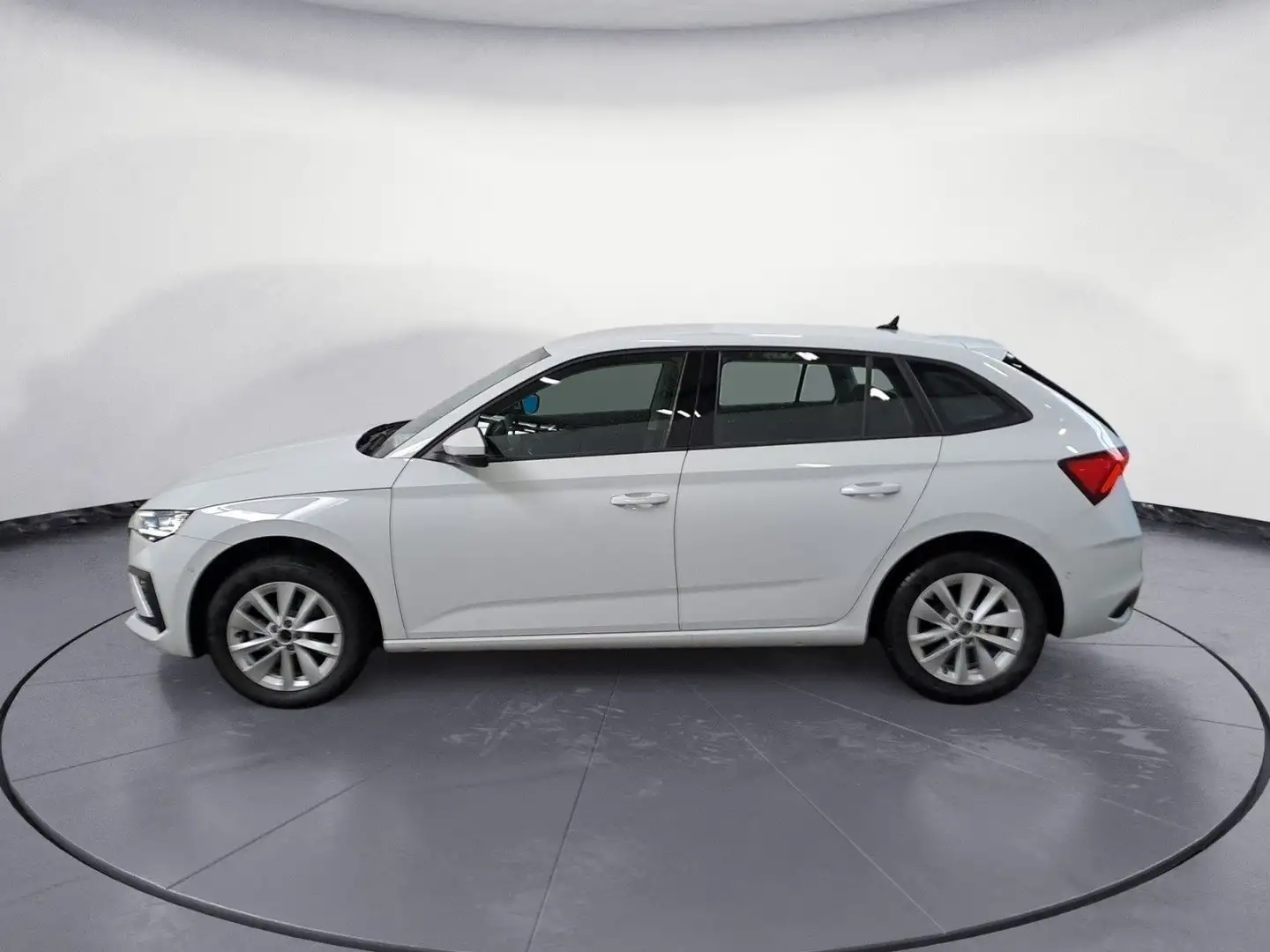 Skoda Scala Selection 1,0 TSI 7-Gang aut Weiß - 2