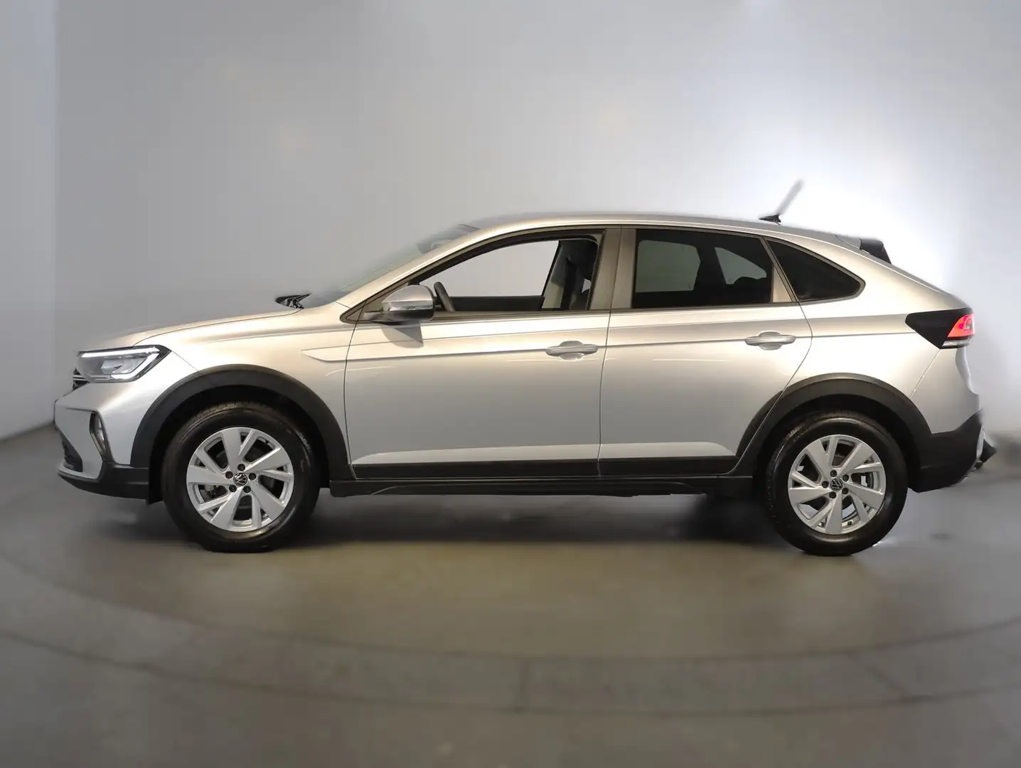 Volkswagen Taigo 4Me TSI Silber - 2