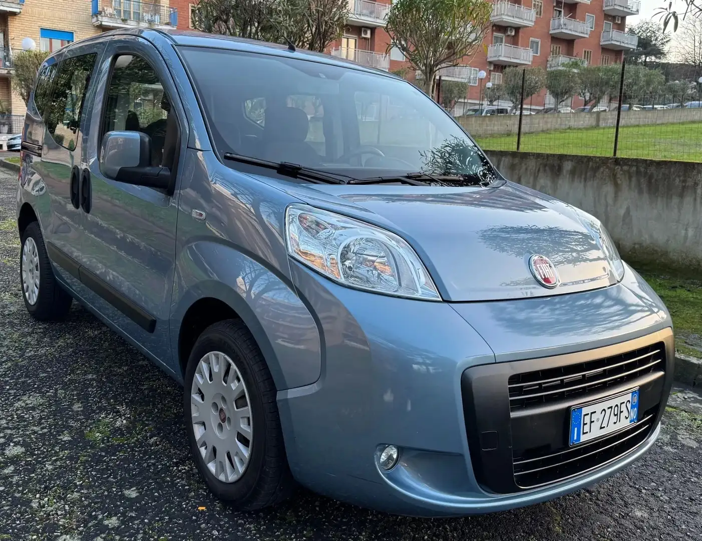 Fiat Qubo 1.4 8v Dynamic 73cv solo km. 70.000 certificati ! Blau - 1