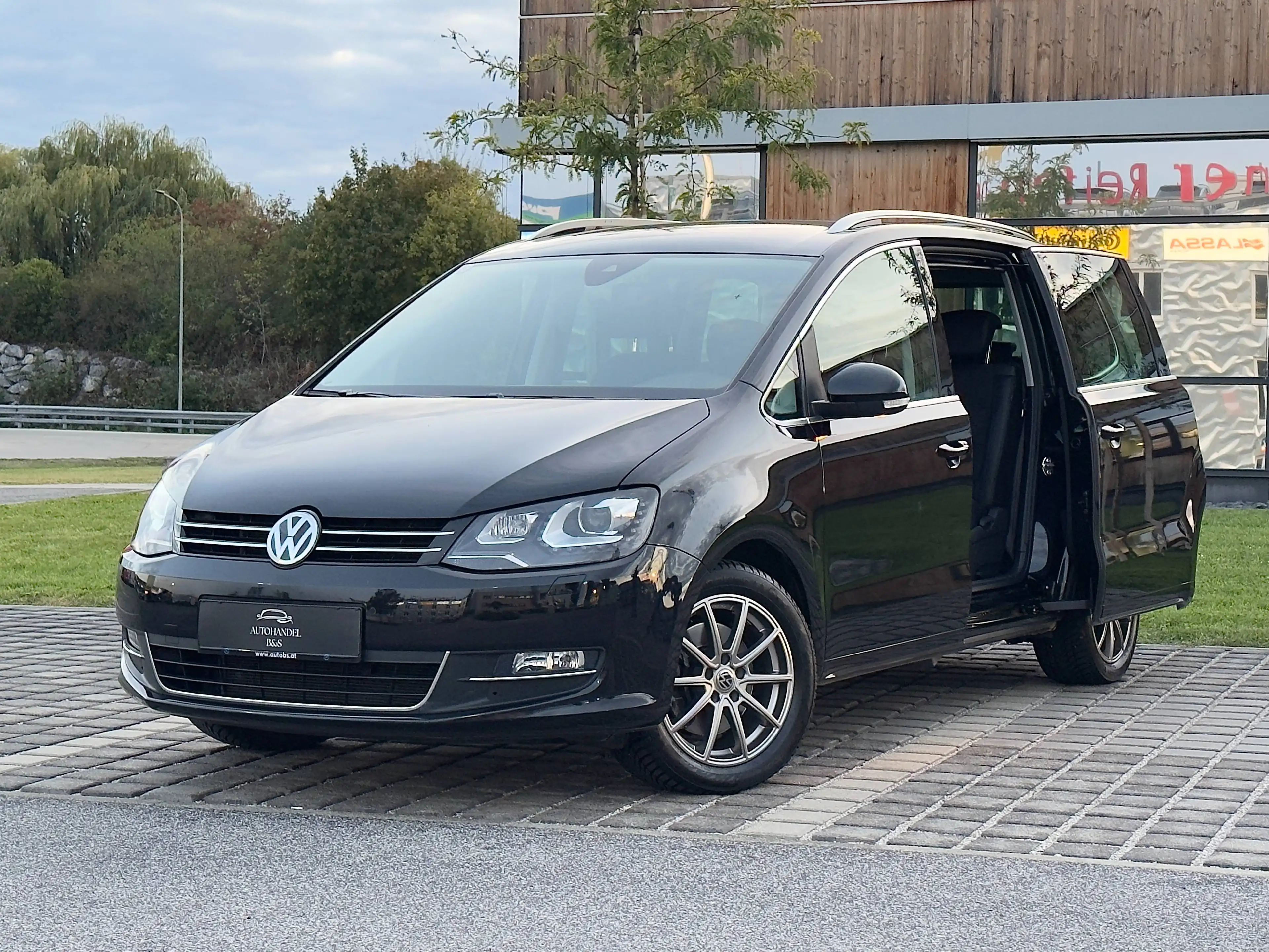 Volkswagen Sharan Sharan Business SCR 2,0 TDI 7 Sitze DSG 4Motion — photo 8