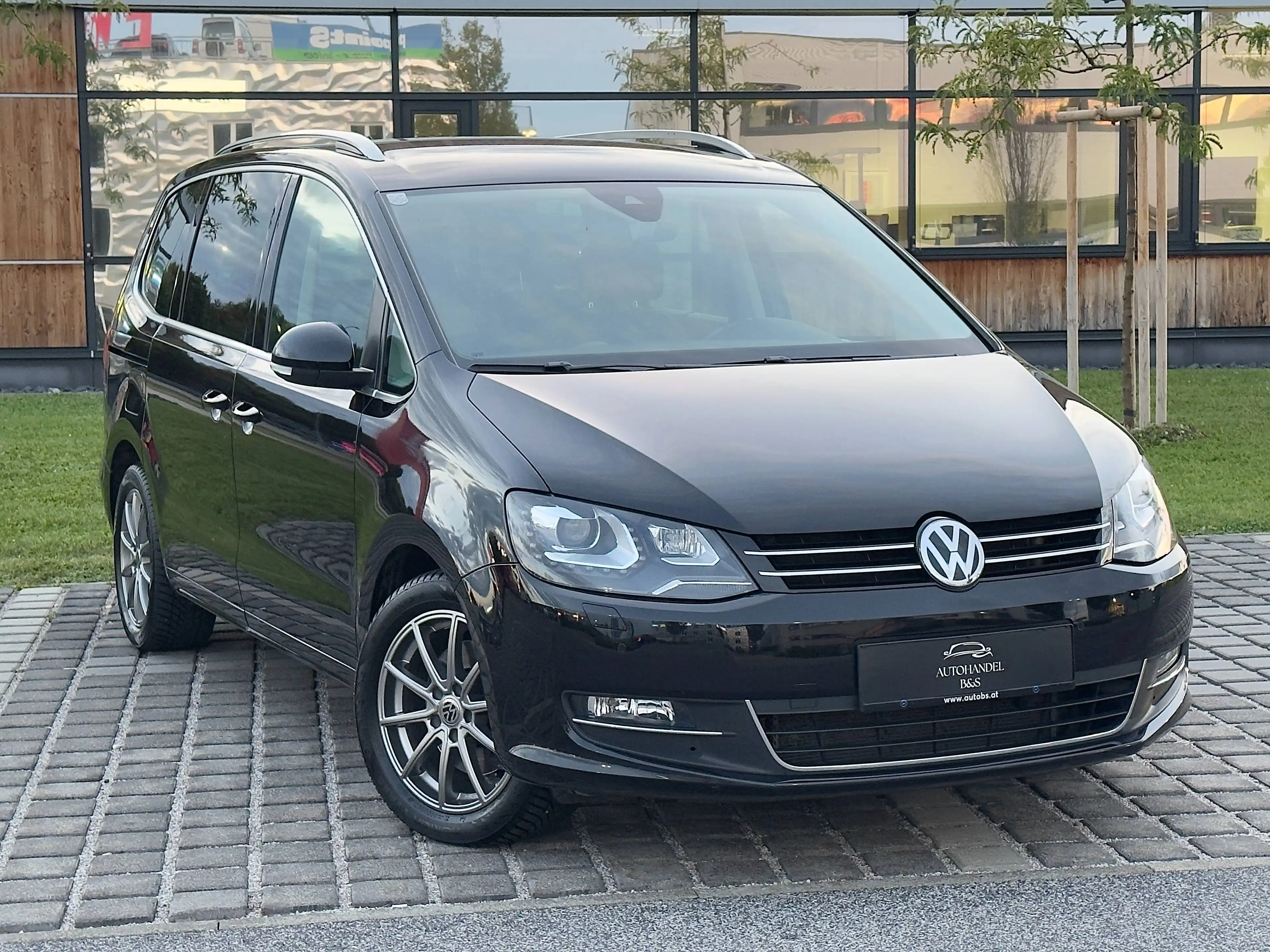 Volkswagen Sharan Sharan Business SCR 2,0 TDI 7 Sitze DSG 4Motion