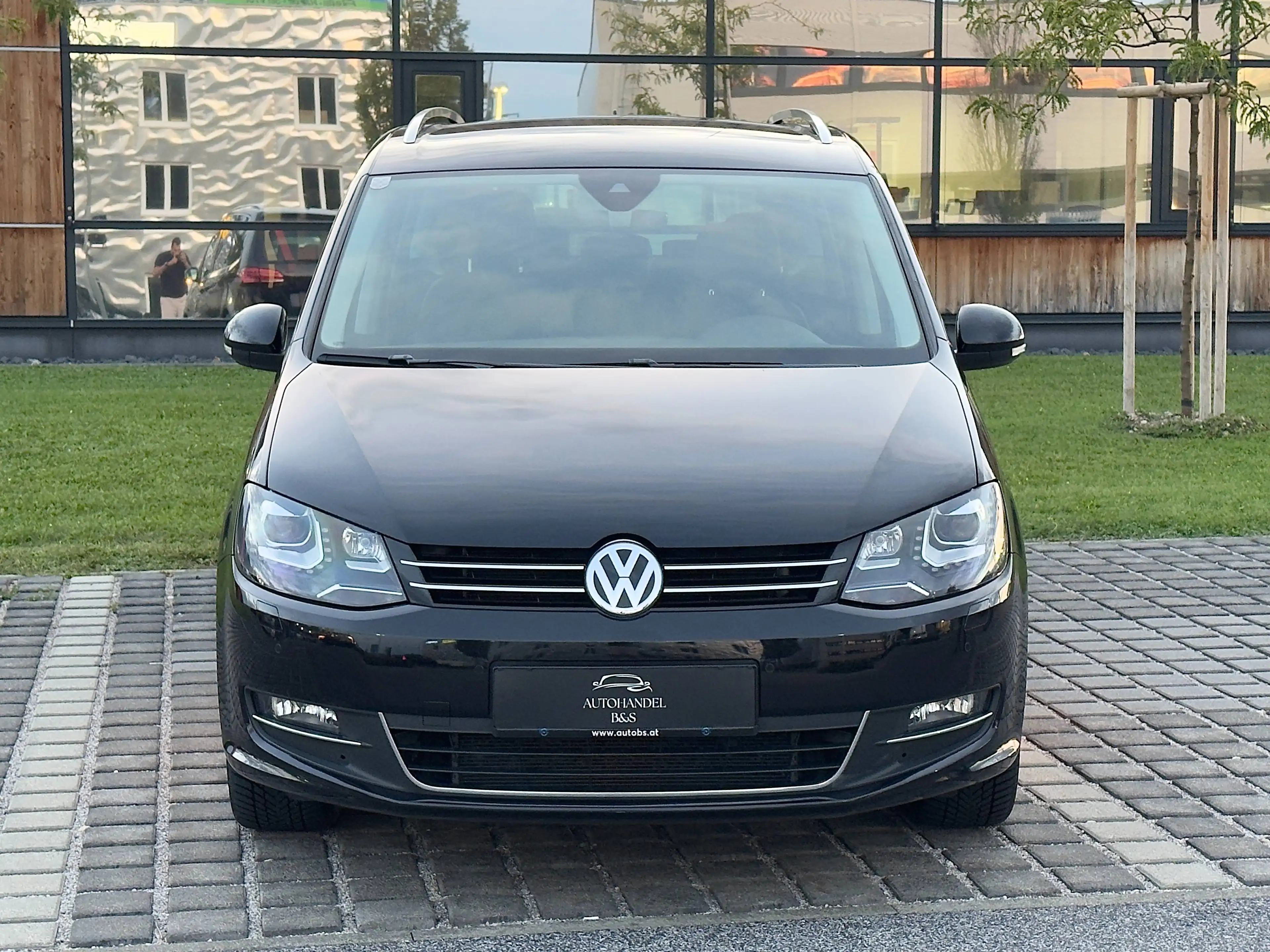 Volkswagen Sharan Sharan Business SCR 2,0 TDI 7 Sitze DSG 4Motion — photo 2