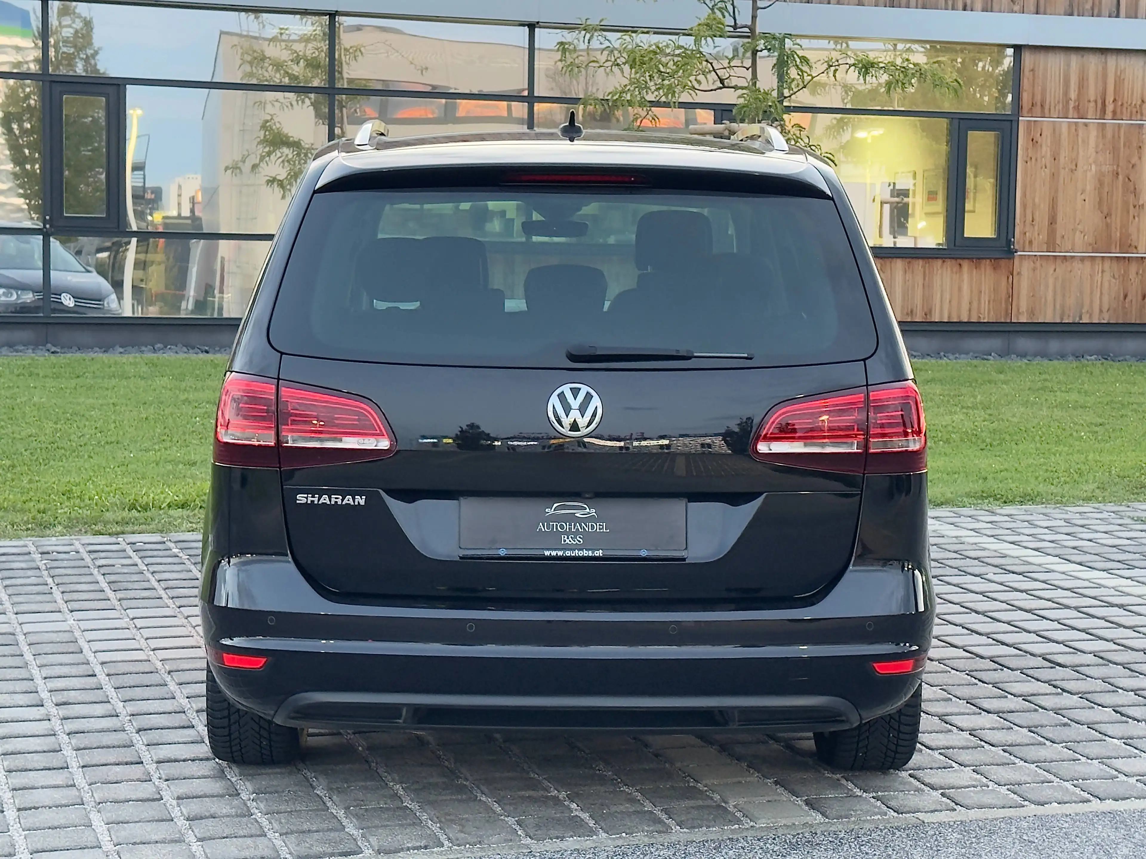 Volkswagen Sharan Sharan Business SCR 2,0 TDI 7 Sitze DSG 4Motion — photo 5