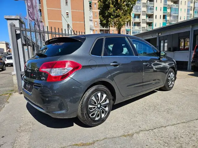Citroen C4 view 5