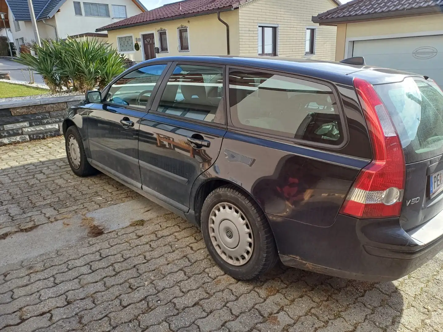 Volvo V50 V50 1,6 D Kinetic Kinetic Schwarz - 2