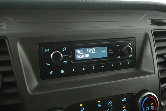 Ford Transit Custom view 14