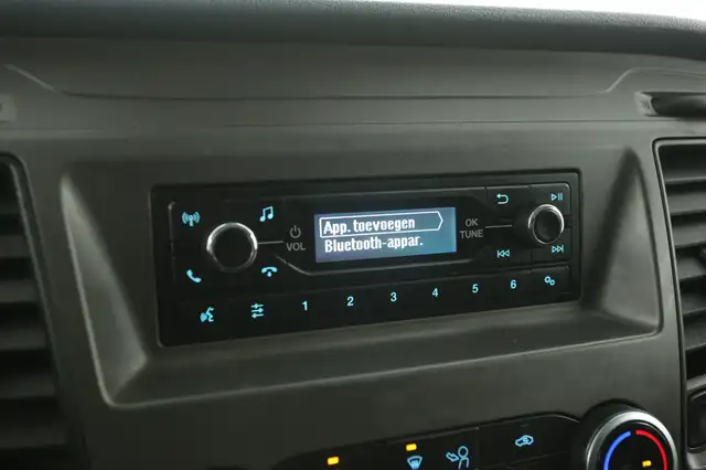 Ford Transit Custom view 15