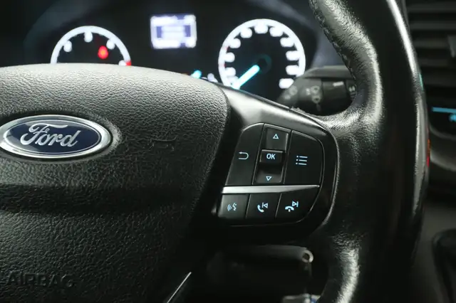 Ford Transit Custom view 17