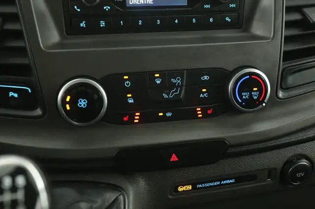 Ford Transit Custom view 18