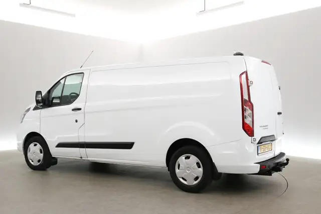 Ford Transit Custom view 4