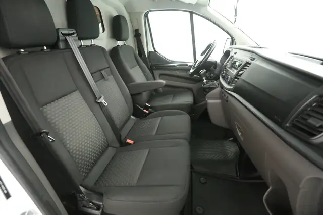 Ford Transit Custom view 10