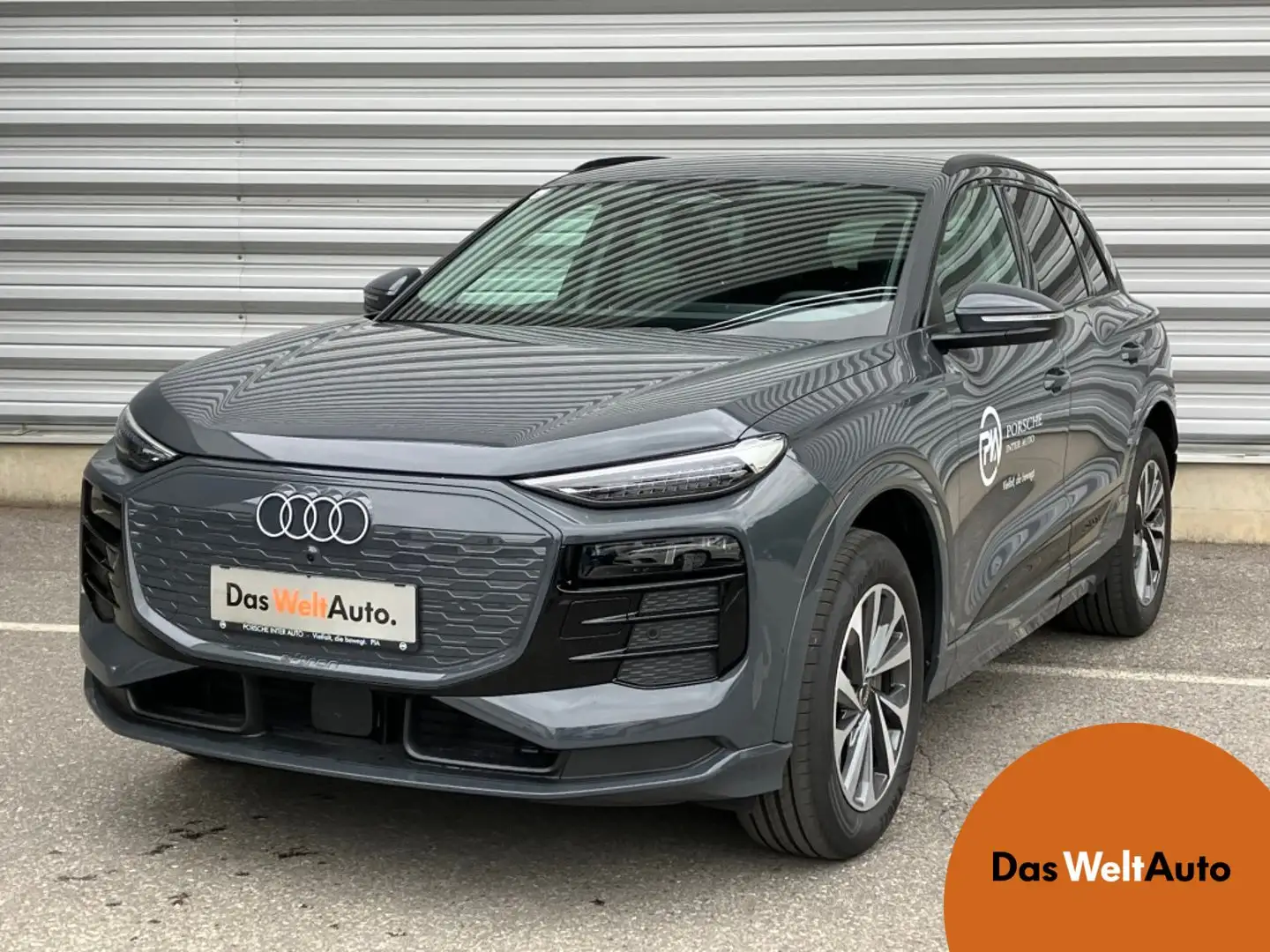 Audi Q6 e-tron Grau - 1
