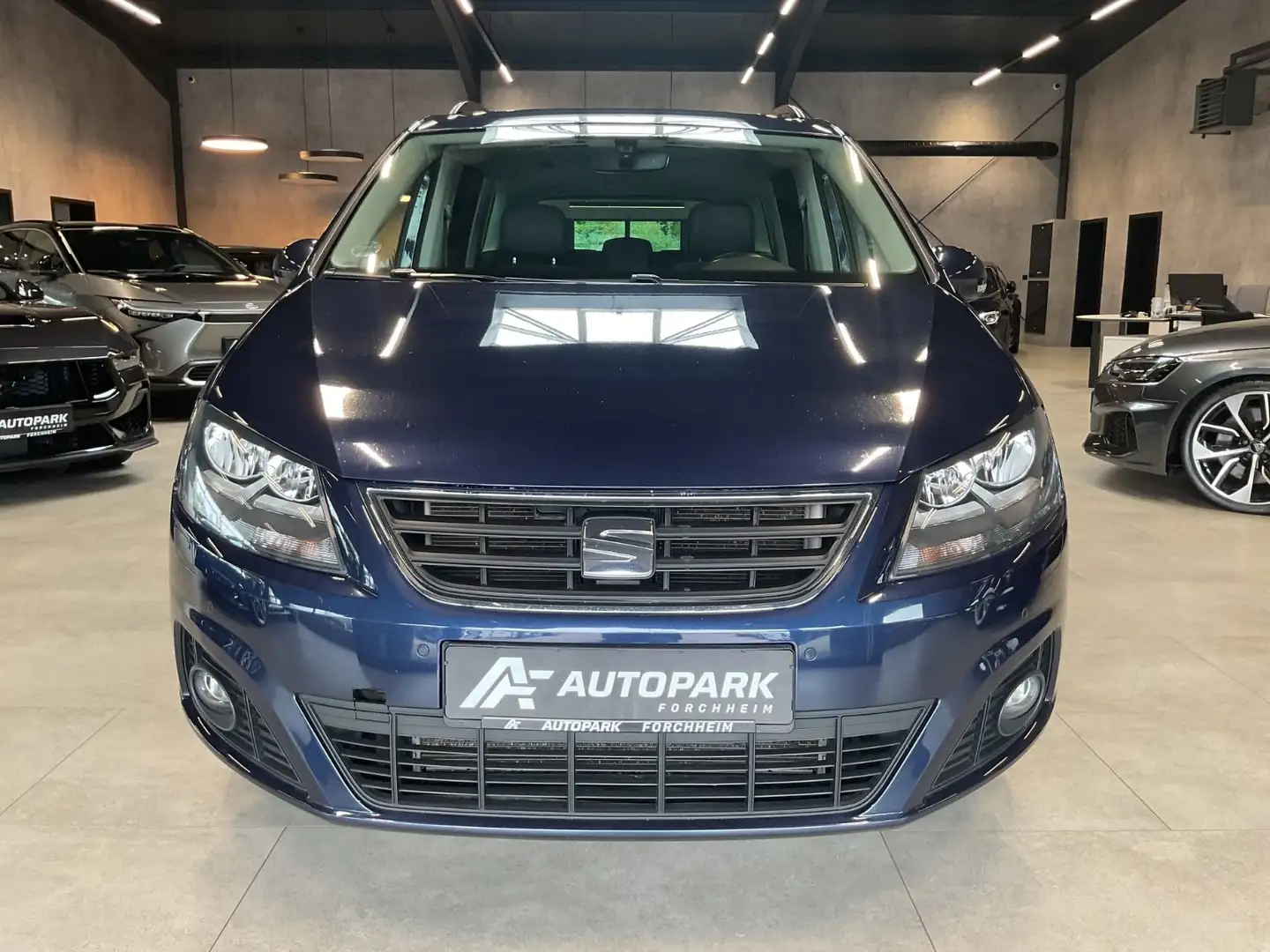 SEAT Alhambra 2.0 TDI Style 4Drive AHK Navi Pano Blau - 2