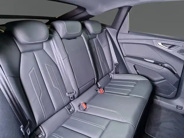 Audi Q4 E-Tron view 8