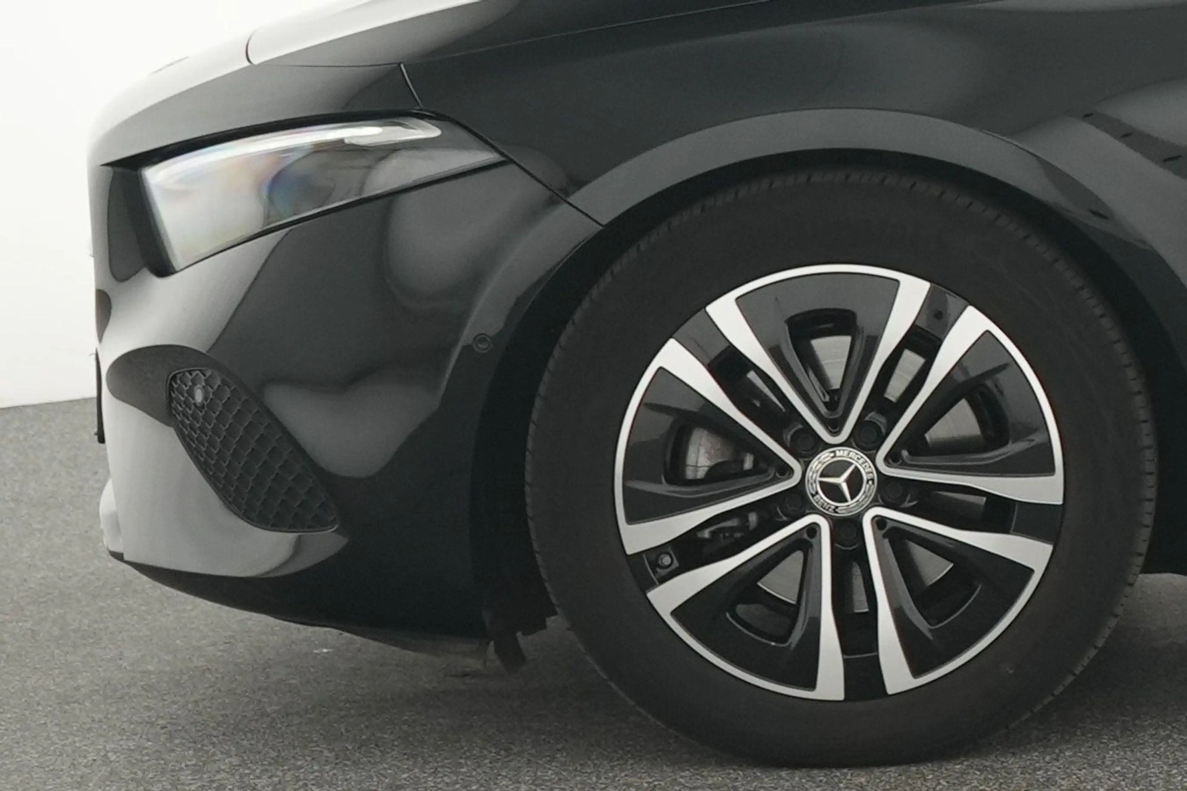 Mercedes-Benz A 180 180d Business Line — photo 5