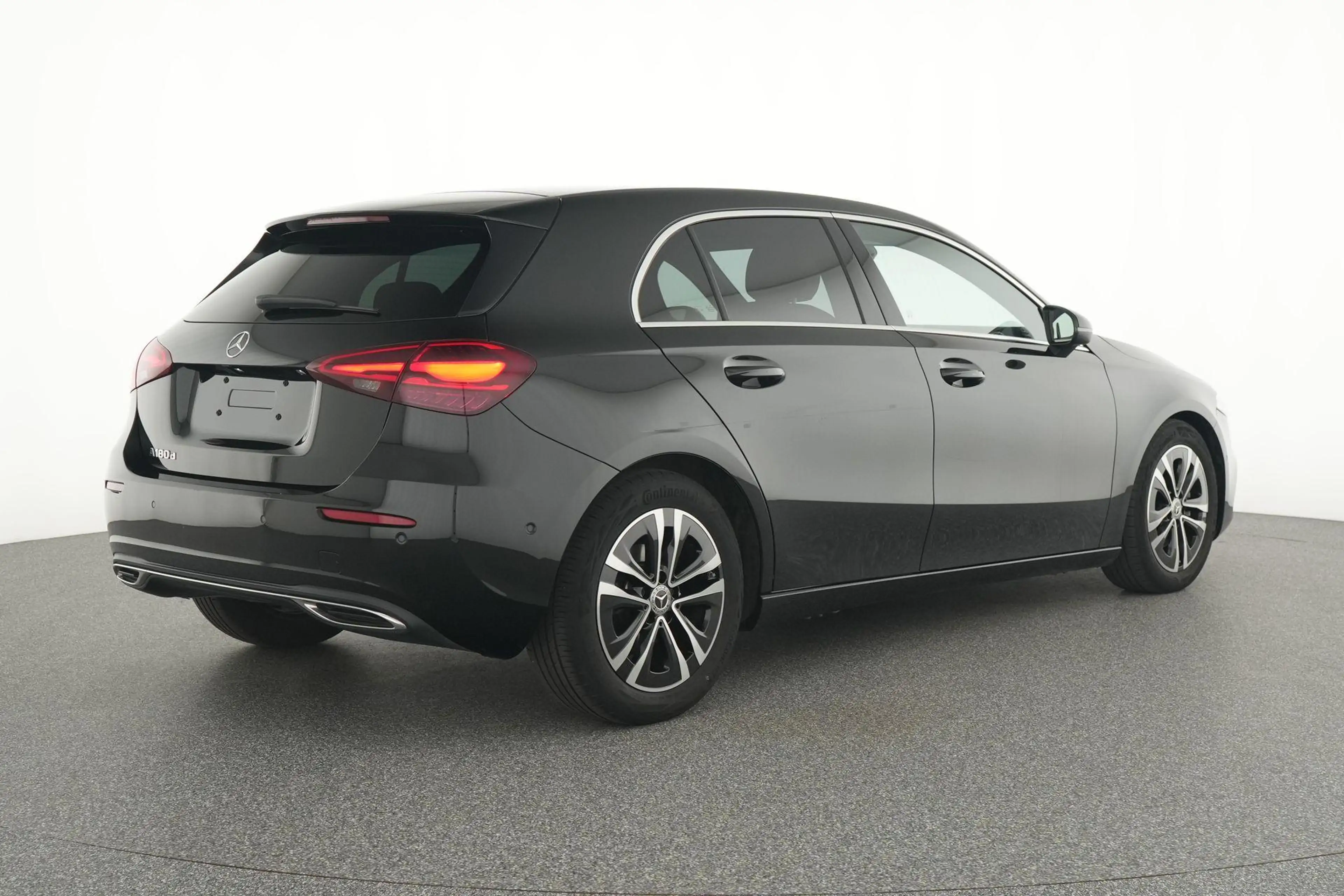 Mercedes-Benz A 180 180d Business Line — photo 4